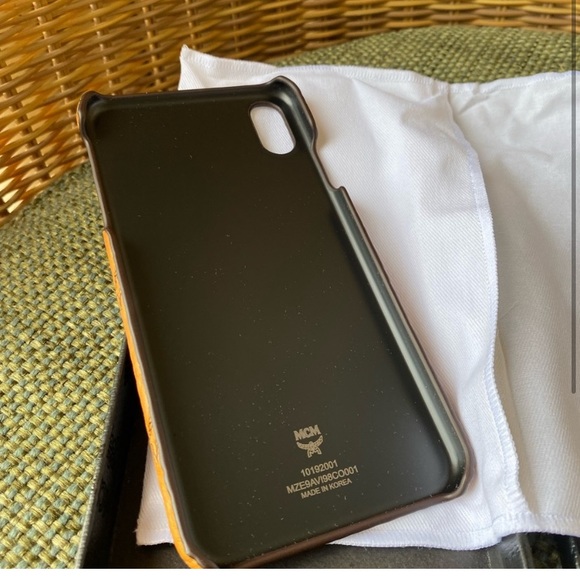 COPY - COPY - MCM iPhone case in visetos for xs max - Picture 3 of 3
